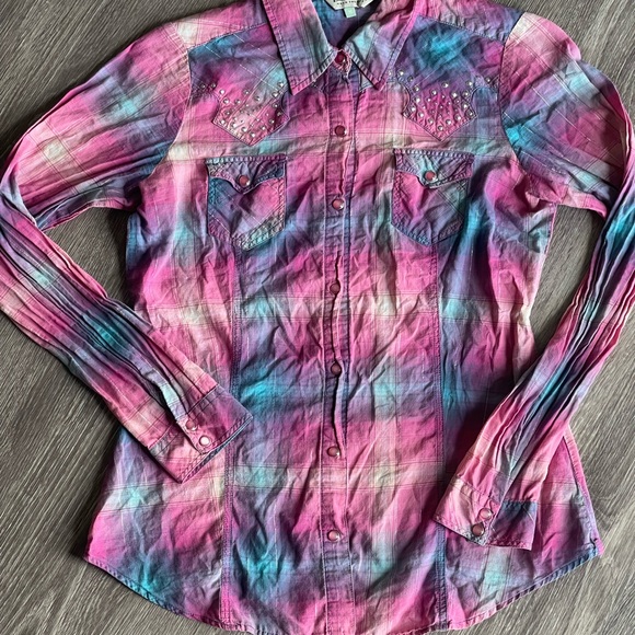 Bundle of two women’s pink western button-up shirts sz medium Cruel Girl & Roper - Picture 3 of 16